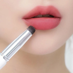 FILLIMILLI Portable Over Lip Brush #932 1pc