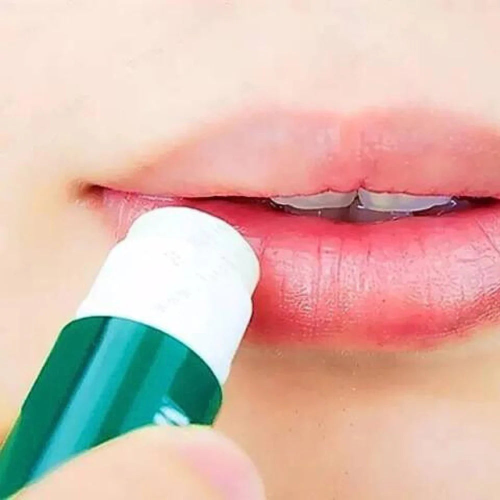 ROHTO Mentholatum Medicated Lip Balm Xd 4g