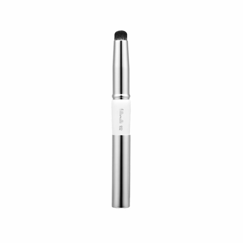 FILLIMILLI Portable Over Lip Brush #932 1pc